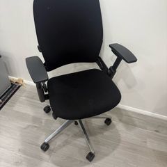 steelcase Leap V2 Office Chair