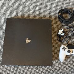 PlayStation PS4 Pro 1TB 9.00 Firmware CUH-7216B
