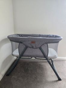 Baby Elegance Kangu foldable crib/cot and Baby Elegance mattress