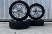 Genuine Audi Q3/SQ3 19" Alloy Wheels.