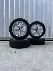 Genuine Audi Q3/SQ3 19" Alloy Wheels.