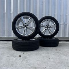 Genuine Audi Q3/SQ3 19" Alloy Wheels.