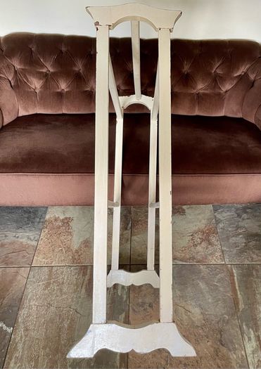 Early 20th Century Art Deco Shape Tall Freestanding Painted Wooden Towel Rail or Quilt Rack