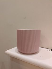 Pink pot