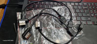 Genuine V.A.G Cars - USB Cables
