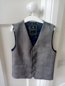 Gorgeaus grey boys NEXT waistcoat