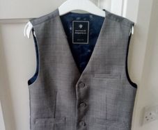 Gorgeaus grey boys NEXT waistcoat