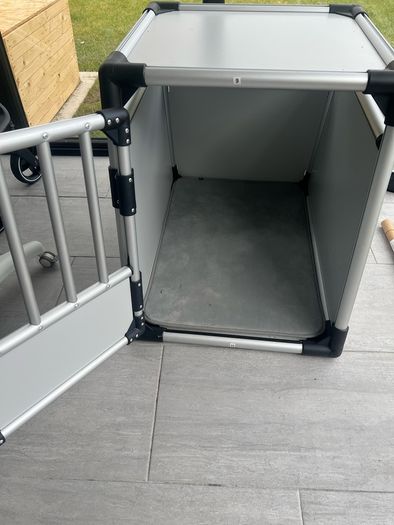 Dog transport box crate