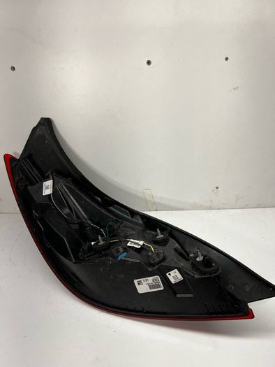 Gm Rear Tail Light For Opel Vauxhall Part Number 39024203 A2l4b27s