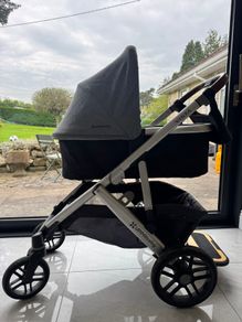 Pram and Bassinet