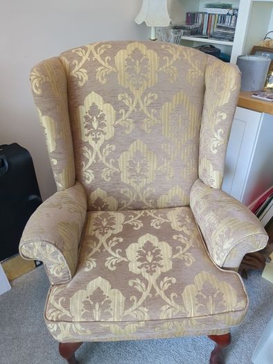Arrmchair - High back.