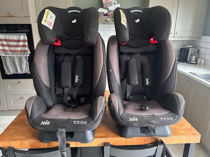 Twin Jole car seats. Excellent condition.