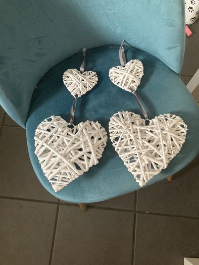 hanging hearts