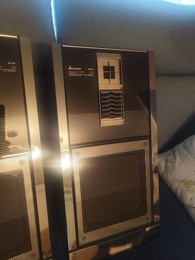 Mitsubishi SS-100 vintage 100 Watts 8 ohms bookshelf speakers