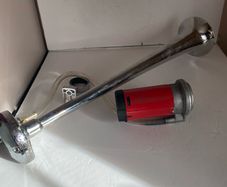 Single-trumpet air horn with electric compressor and clear air tubing
