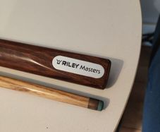Riley masters vintage pool que Fantastic condition. Offers
