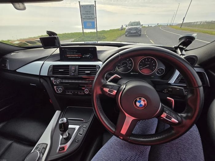 2017/2 BMW 330e M Sport Shadow Edition