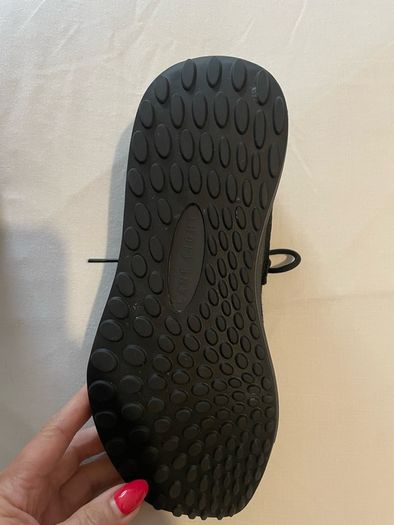 Lane - eighth black shoes size 6
