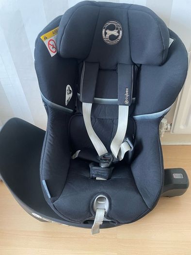 Cybex Swivel Car Seat with base age 0-4 years
