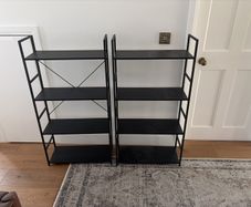 Freestanding shelves