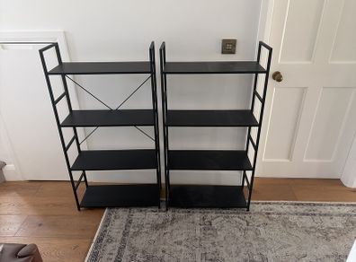 Freestanding shelves