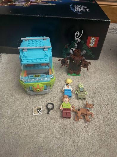lego mystery machine