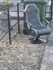 gaming chair