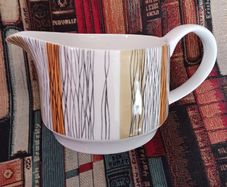Midwinter half pint jug / Sienna design