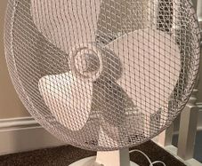 White Desk Fan 16"