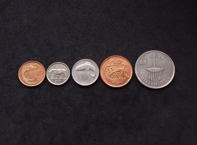 Ireland : Millennium Decimal Coins - 1p, 2p, 5p, 10p and 1 Pound Coins