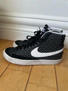 Nike black & White Blazers