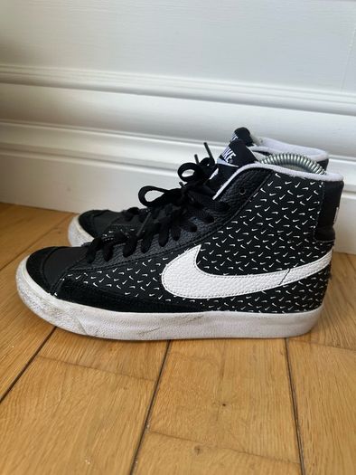 Nike black & White Blazers