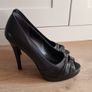 Beautiful Aldo shoes size 5 Image 3