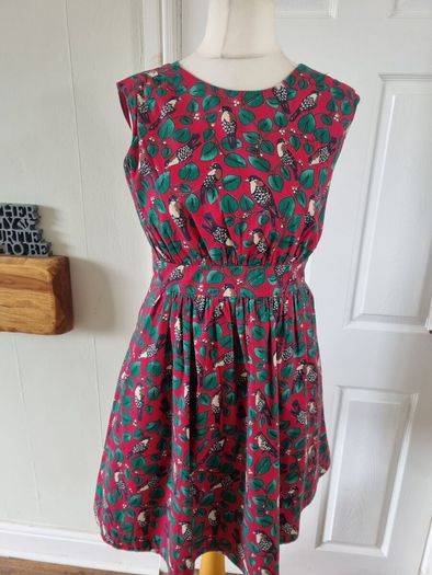 Emily and Fin cocktail dress size S
