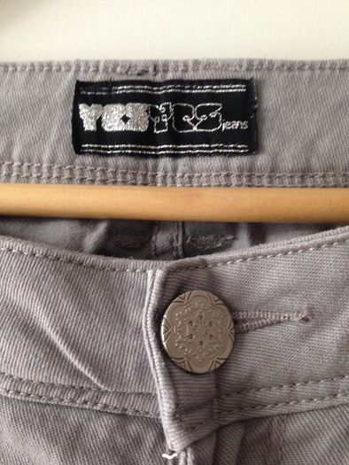 Grey skinny jeans