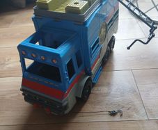 ben ten rust bucket with 4  figures