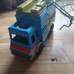ben ten rust bucket with 4  figures