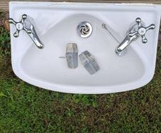Ensuite sink