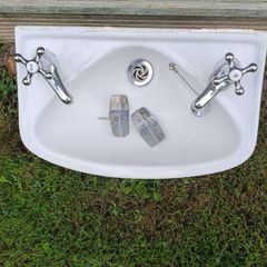 Ensuite sink