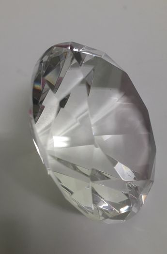 PAPERWEIGHT - Ornament - Crystal