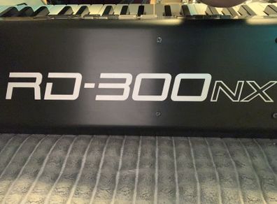 Roland  RD-300 NX stage piano