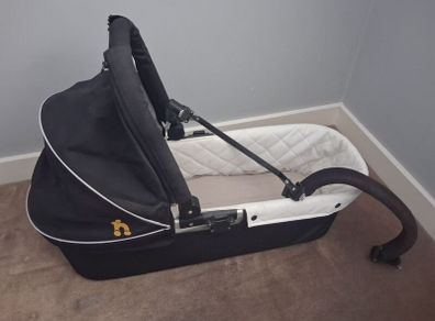 Outnabout Carrycot and Adaptor