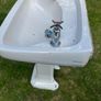2 x toilets and sink (FREE) Image 8