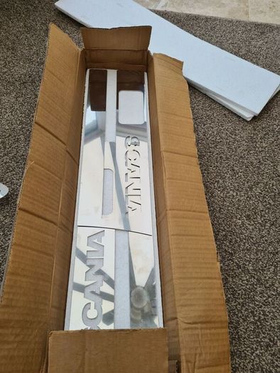 Scania R Series Truck Lorry Enhancements For Footsteps And Upper Grill Polished Steel Decorations(GAR)