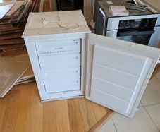Integrated freezer