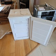 Integrated freezer