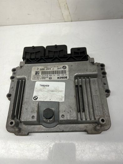 ECU Engine Control Unit Mini Cooper 1.6 DME7640005 A2l4b74s