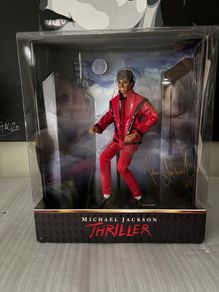 Michael Jackson  Thriller doll