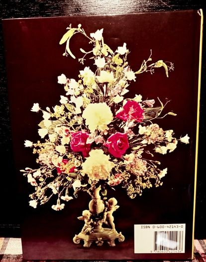 1969. Julia Clements. Gift Book Of Flower Arranging