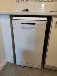 Logik Slimline Dishwasher